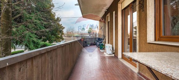 3 rooms Apartment in Gallarate, Italy No. 40855 14