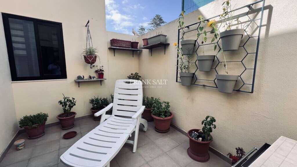 Таунхаус с 3 спальнями в Нашшар, Мальта № 2433