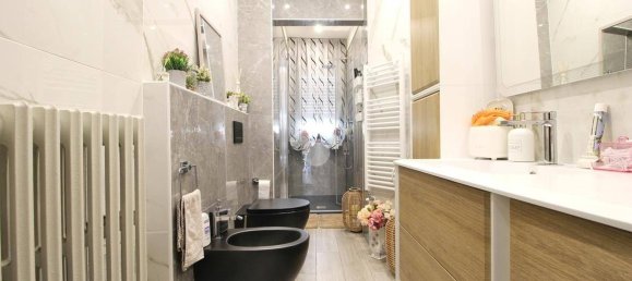 Apartamento T2 em Mariano Comense, Italy N.º 274039 3