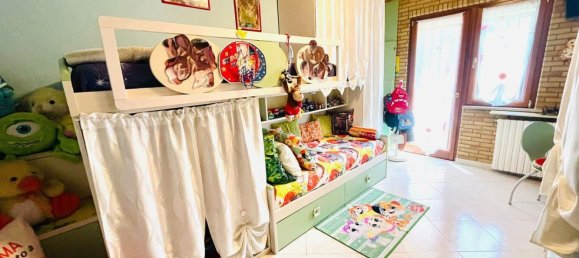 5 rooms House in Limbiate, Italy No. 271913 19