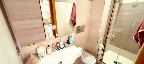 5 rooms House in Limbiate, Italy No. 271913 7