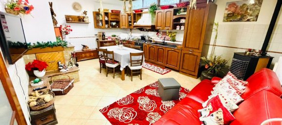 5 rooms House in Limbiate, Italy No. 271913 27