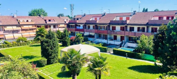 5 rooms House in Limbiate, Italy No. 271913 32