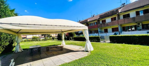 5 rooms House in Limbiate, Italy No. 271913 12