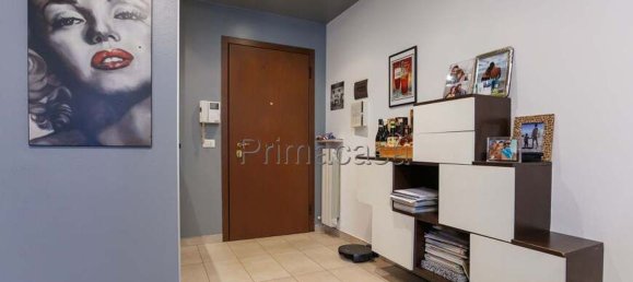 Apartamento de 3 dormitorios en Verona, Italy No. 354376 11