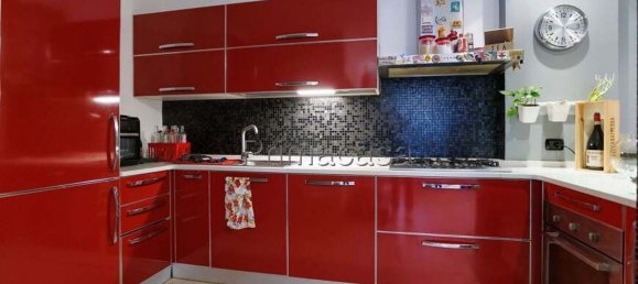 Apartamento de 3 dormitorios en Verona, Italy No. 354376 9