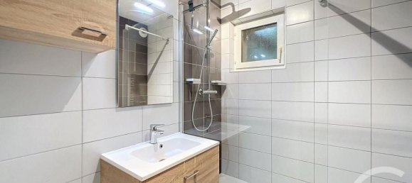 Studio à Troyes, France No. 263487 5