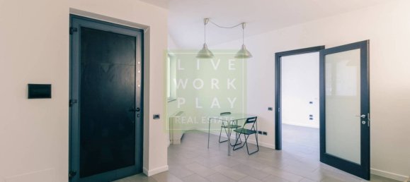 1 bedroom Apartment in Milan, Italy No. 379827 3