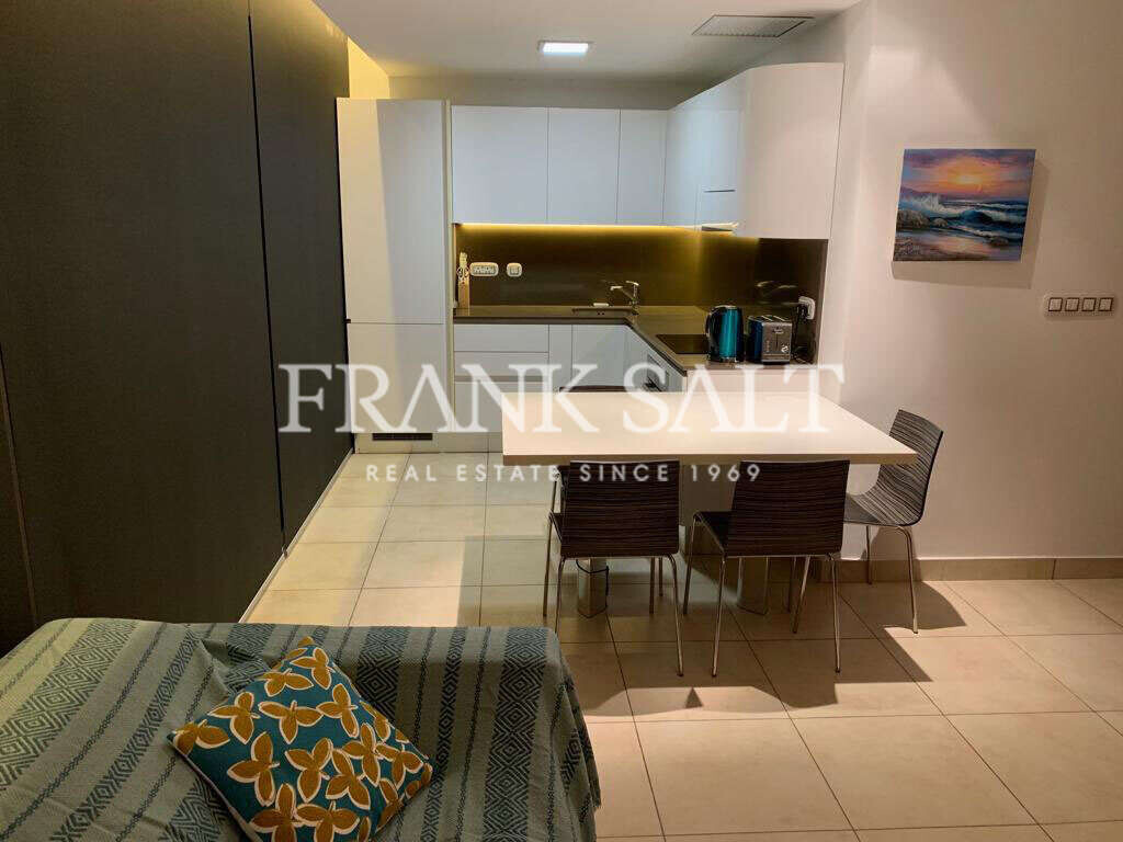 2 bedrooms Penthouse in Saint Paul's Bay, Malta No. 10788