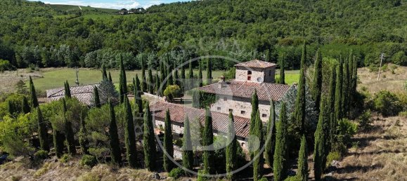26 bedrooms House in Gaiole in Chianti, Italy No. 346250 7
