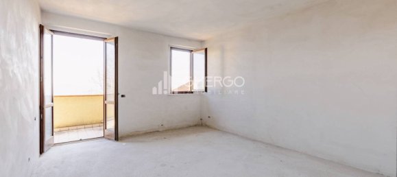 Casa de 4 habitaciónes en Montegranaro, Italy No. 17662 7