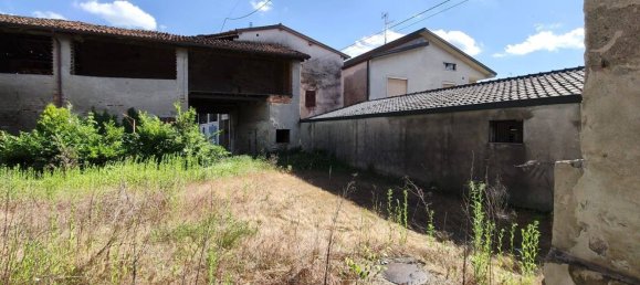 Bâtiment à Castel Rozzone, Italy 1000m² No. 88741 14