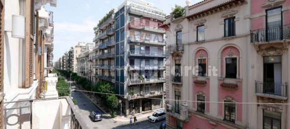 Apartamento de 3 dormitorios en Bari, Italy No. 353258 6