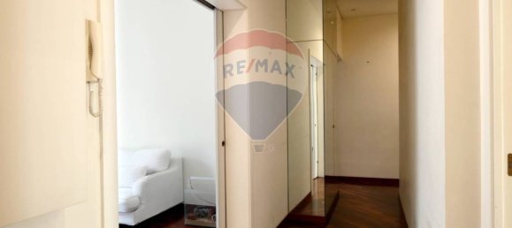 Apartamento de 3 dormitorios en Bari, Italy No. 353258 3