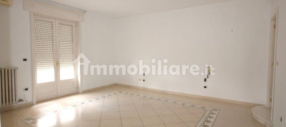 2 Schlafzimmer Wohnung in Novoli, Italy, Nr. 319299 12