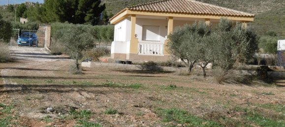 2 bedrooms House in Yecla, Spain No. 107492 5