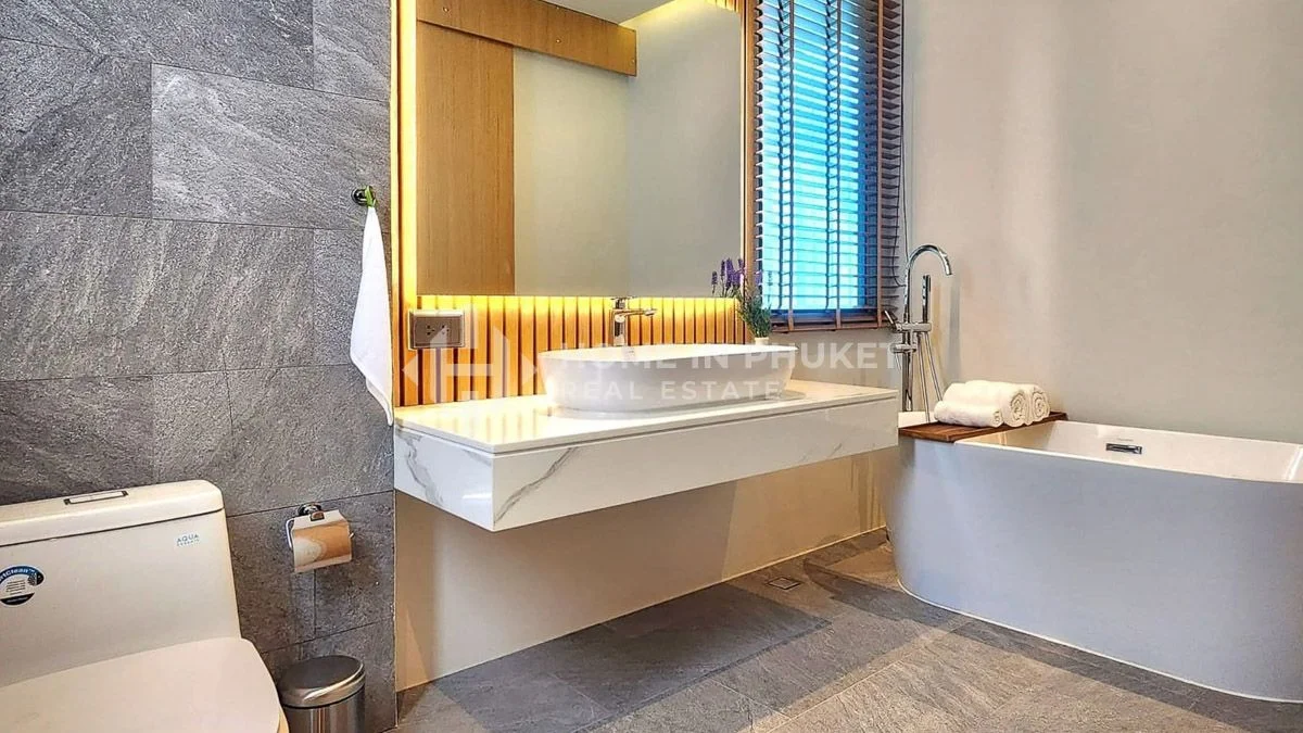 3 bedrooms House for sale in Rawai, Phuket, Southern Thailand, Thailand № 70064