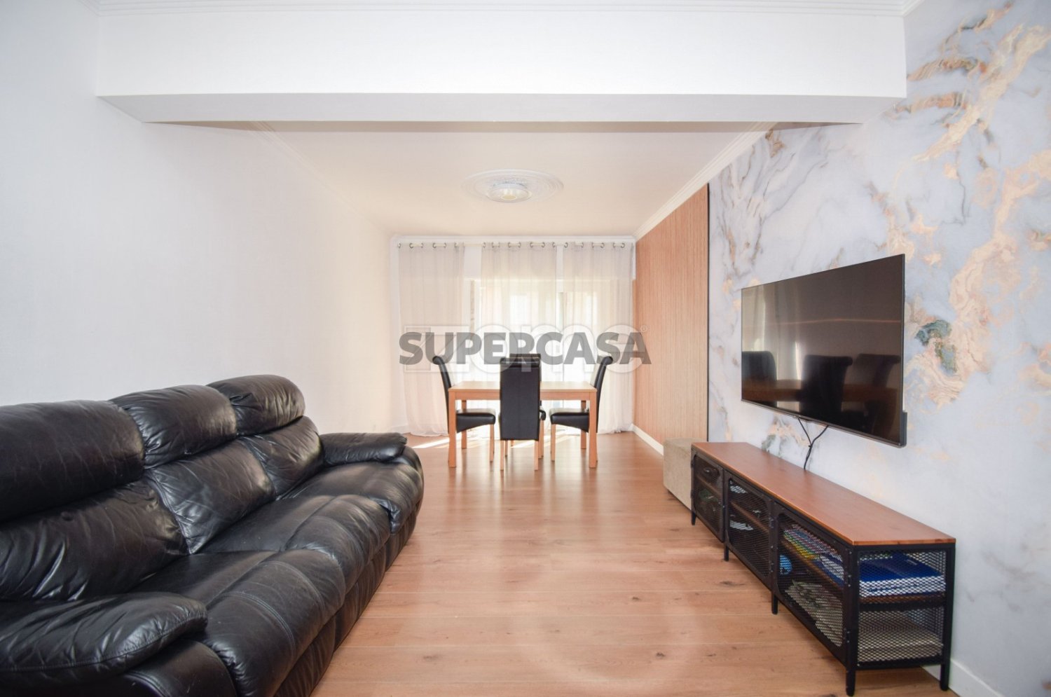 3 bedrooms Apartment in Rio de Mouro, Portugal No. 285421