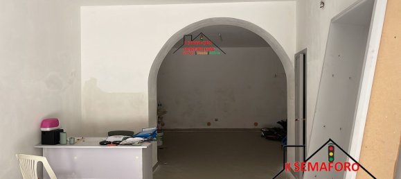 2-Zimmer Gewerbliche Immobilie in Partinico, Italy, Nr. 83569 6