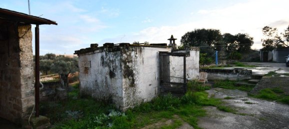 3 bedrooms House in Fasano, Italy No. 41888 6