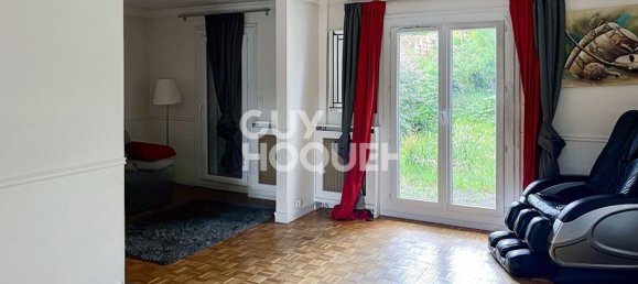 Casa de 3 dormitorios en Franconville, France No. 178710 2