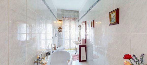 3 rooms Apartment in Turin, Italy No. 300371 13