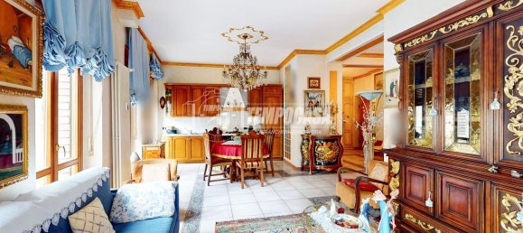 3 rooms Apartment in Turin, Italy No. 300371 11