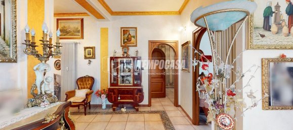 3 rooms Apartment in Turin, Italy No. 300371 7