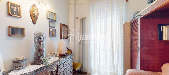 3 rooms Apartment in Turin, Italy No. 300371 6