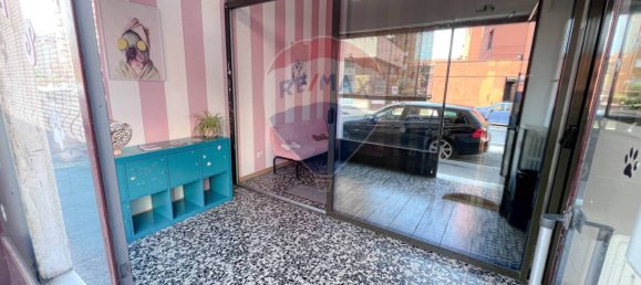 Propiedad comercial de 2 habitaciónes en Sesto San Giovanni, Italy No. 378955 2