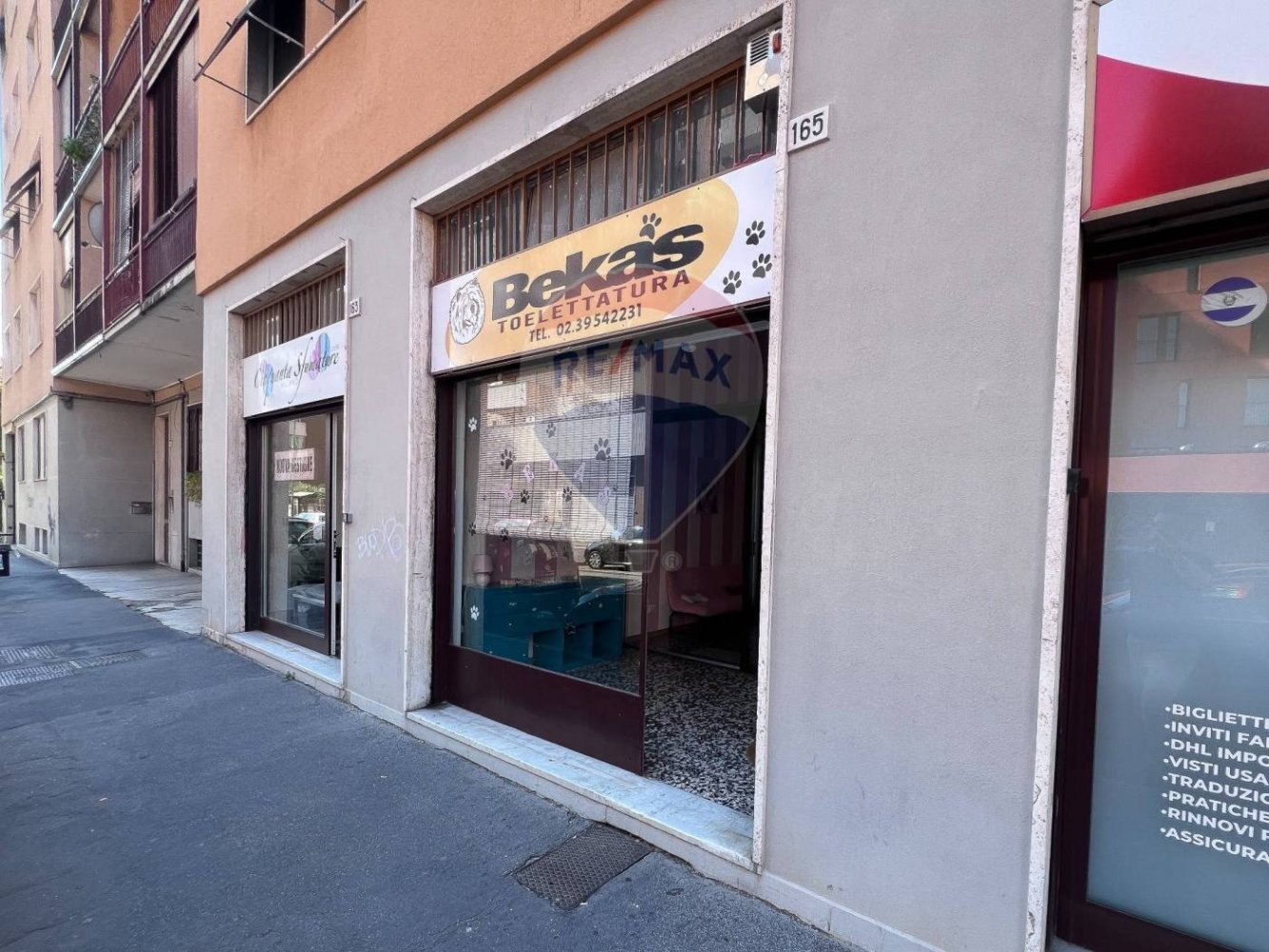 Propiedad comercial de 2 habitaciónes en Sesto San Giovanni, Italy No. 378955