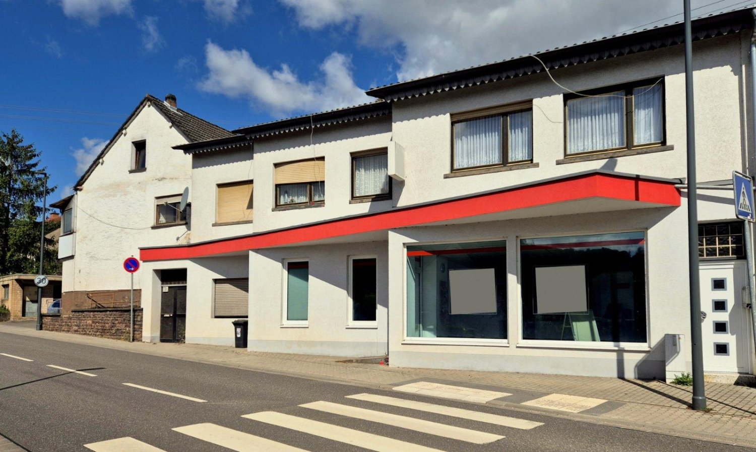 Здание с 10 спальнями в Мерциг-Вадерн, Германия № 254743