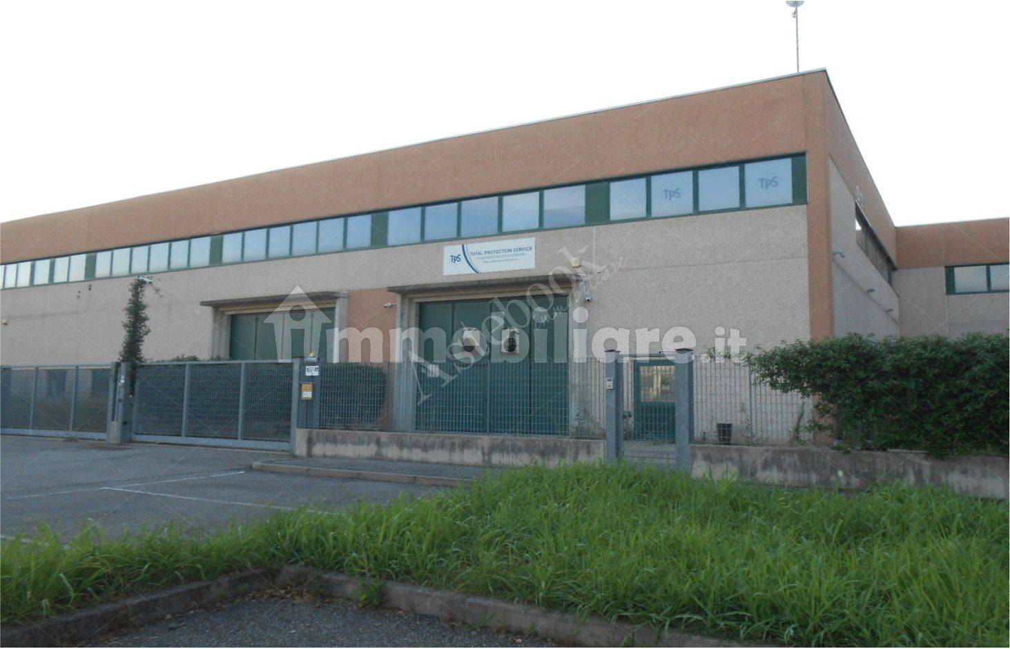 1غرفة مستودع في Gessate, Italy رقم 341538