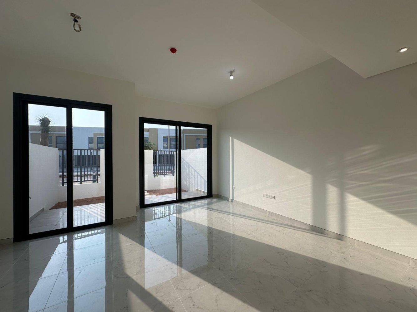 2 bedrooms Townhouse in Mina Al Arab, UAE No. 107021