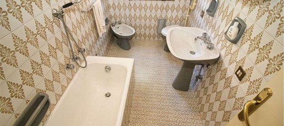 11 bedrooms House in Modena, Italy No. 320435 24