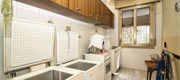 11 bedrooms House in Modena, Italy No. 320435 15