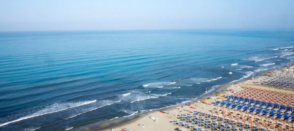 Gewerbliche Immobilie in Camaiore, Italy 37m², Nr. 211004 4