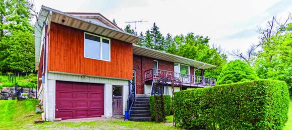 4 bedrooms House in Dundas, Canada No. 782 4