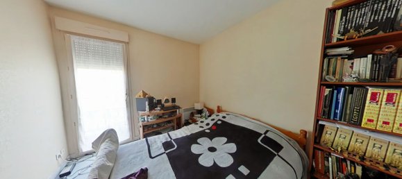 3 bedrooms House in Joue-les-Tours, France No. 266720 4