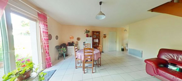 3 bedrooms House in Joue-les-Tours, France No. 266720 2