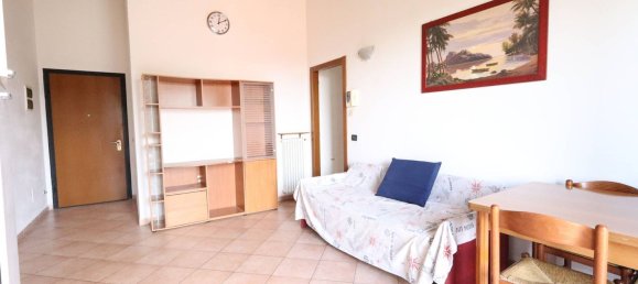 3 bedrooms Apartment in Reggiolo, Italy No. 323410 3