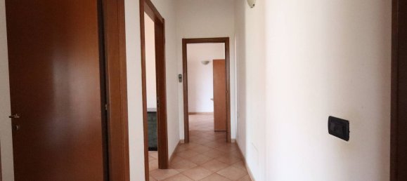 3 bedrooms Apartment in Reggiolo, Italy No. 323410 7