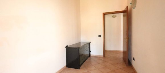 3 bedrooms Apartment in Reggiolo, Italy No. 323410 13