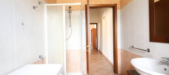 3 bedrooms Apartment in Reggiolo, Italy No. 323410 16