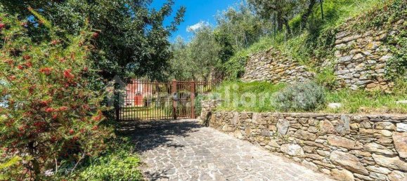 4 bedrooms Villa in Pisa, Italy No. 196575 20