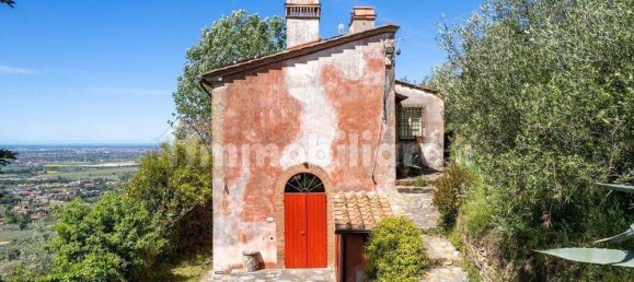 4 bedrooms Villa in Pisa, Italy No. 196575 8