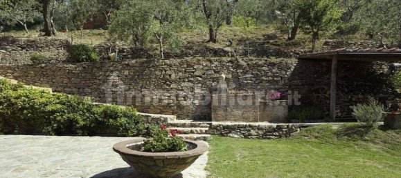 4 bedrooms Villa in Pisa, Italy No. 196575 19