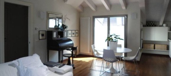 5 rooms Penthouse in Parma, Italy No. 228871 3