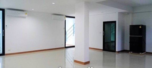 312m² Bungalow in Pattaya, Thailand No. 16086 9