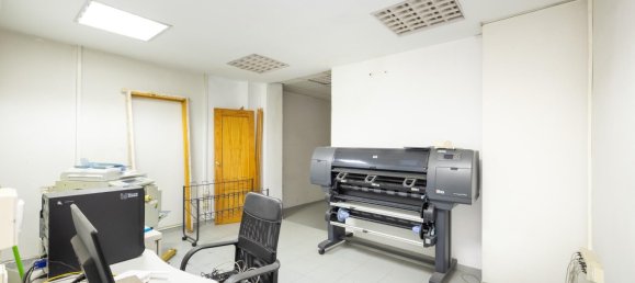 Propiedad comercial en Granada, Spain 200 m² No. 22409 7